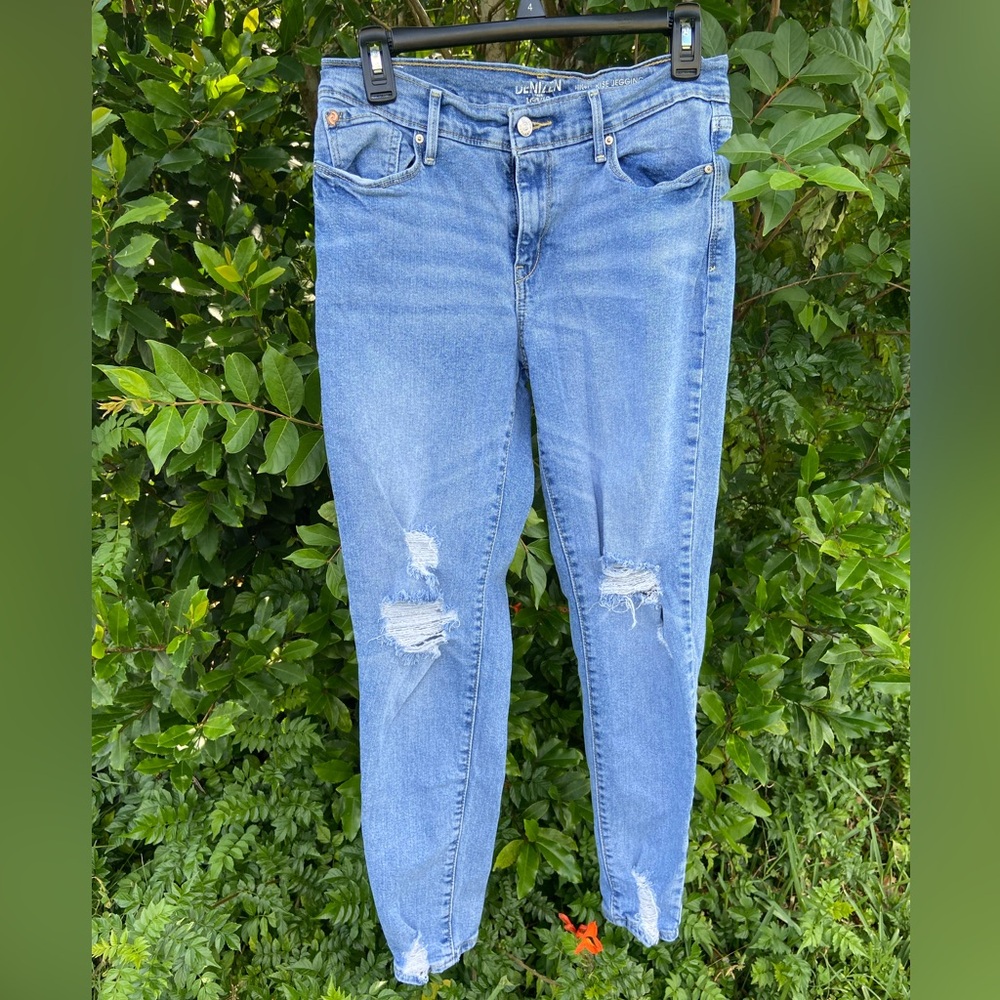 Denizen Levi’s size 7